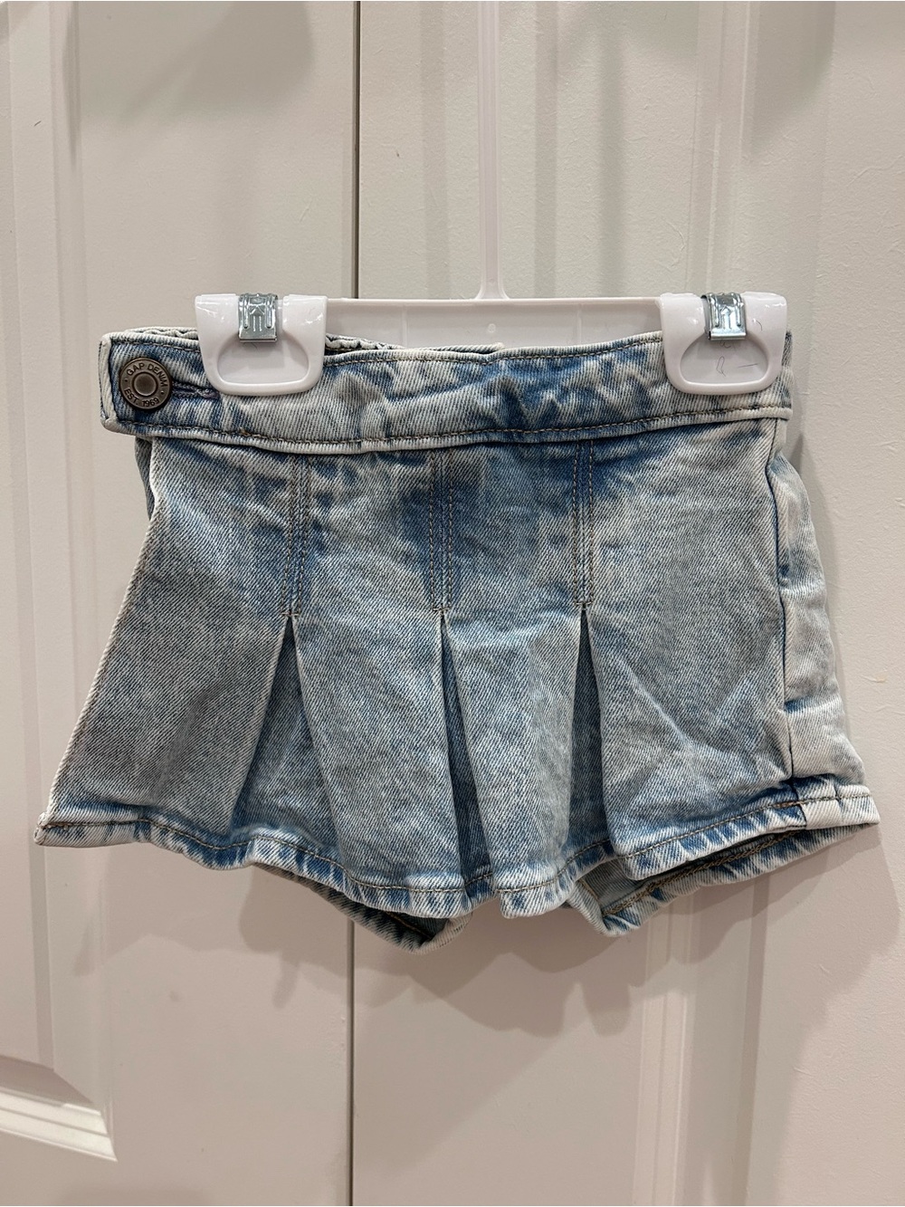 GAP Girls Light Blue Pleated Denim Skort